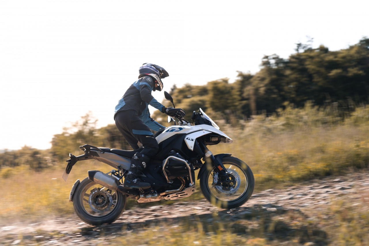 Chi tiết mẫu Adventure BMW R1300 GS 2024 vừa ra mắt
