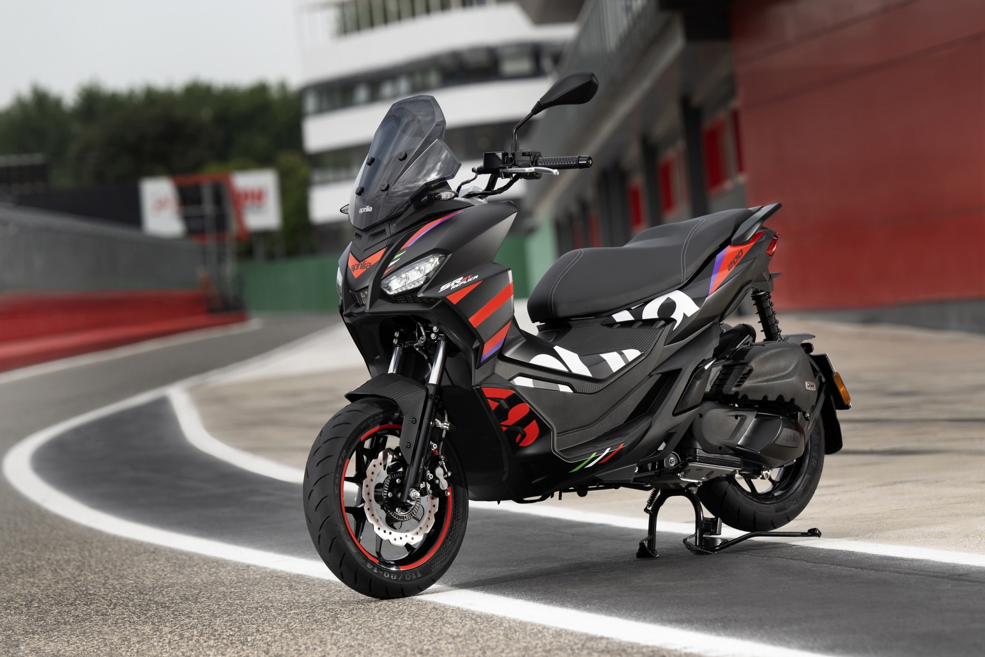 Piaggio giới thiệu ba mẫu xe mô tô hoàn toàn mới tại Việt Nam