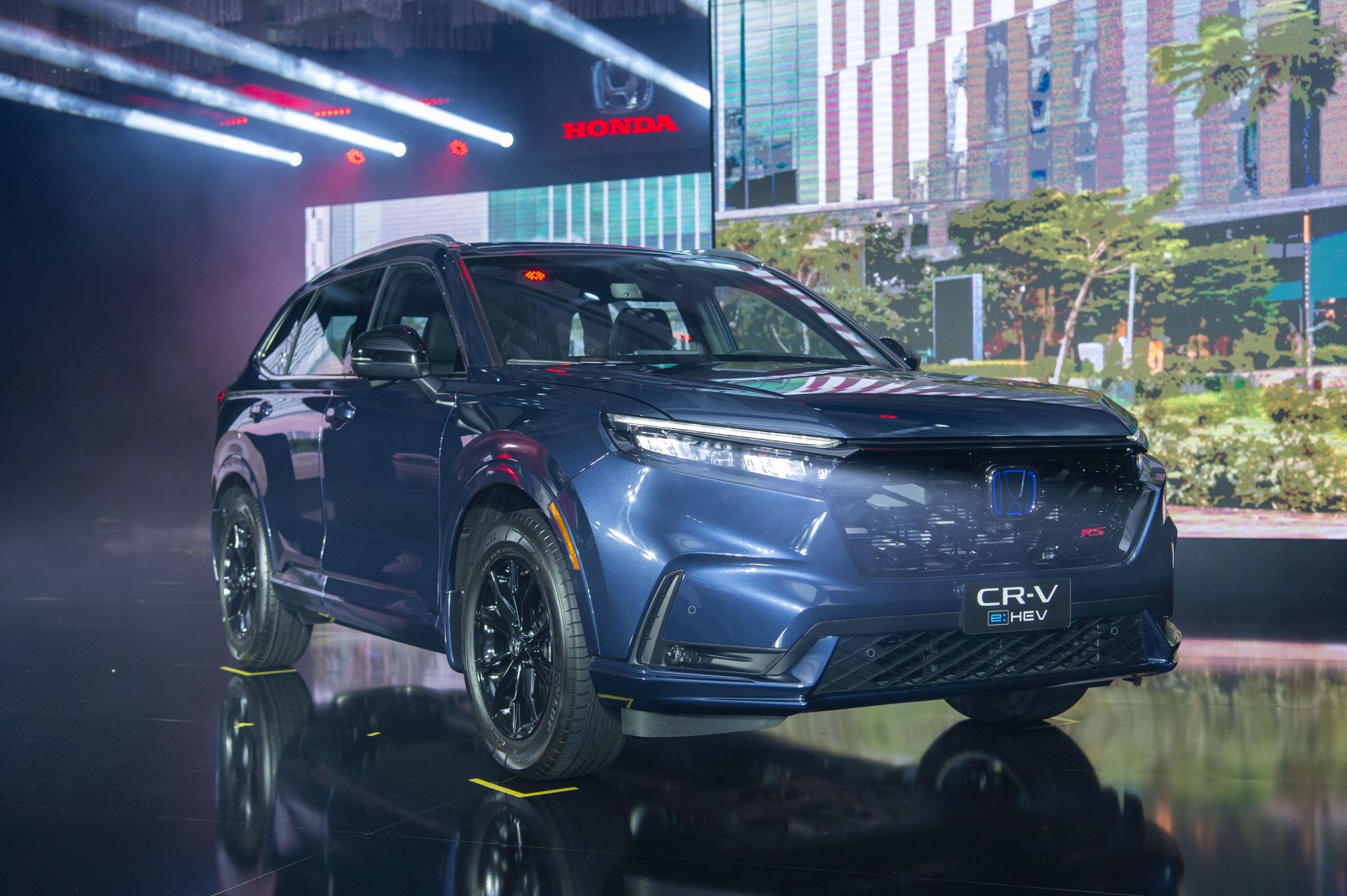 Honda CR-V thế hệ mới ra mắt, lần đầu tiên xuất phiên bản hybrid e:HEV RS