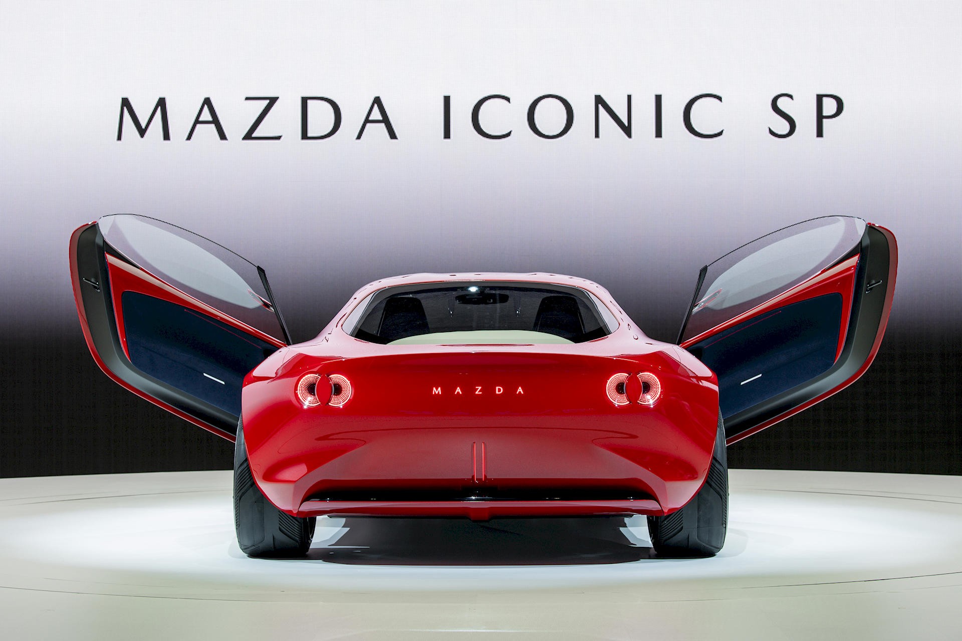 Mazda hồi sinh động cơ xoay với mẫu Iconic SP hybrid