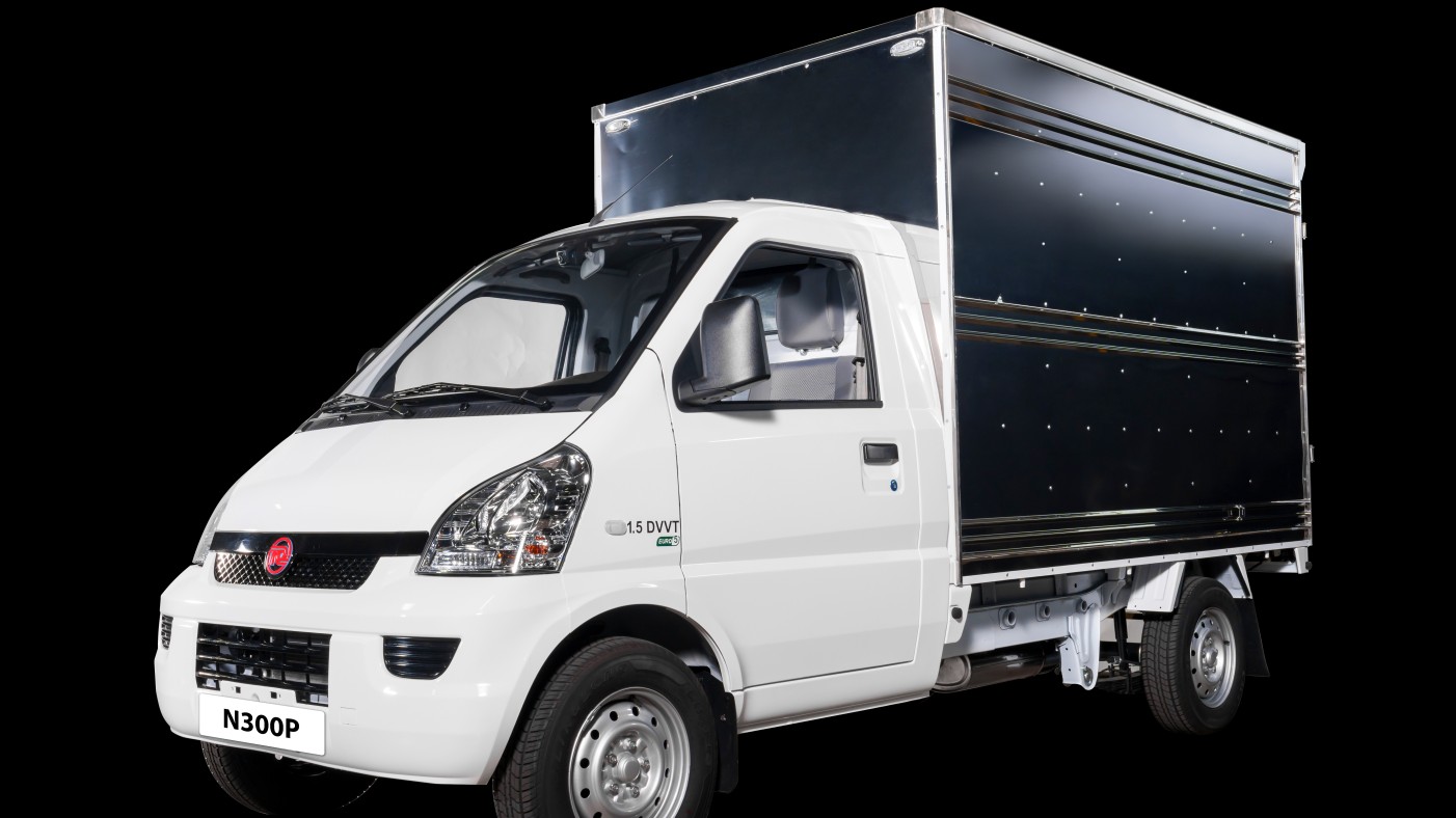 Ra mắt xe tải nhẹ máy xăng TQ Wuling N300P tiêu chuẩn Euro 5