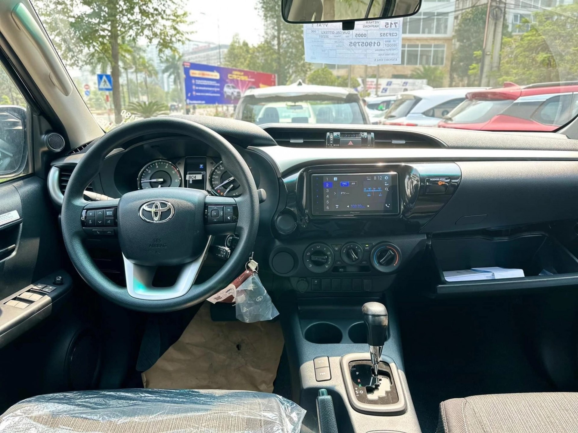 Đại lý nhận cọc Toyota Hilux 2024 tại Việt Nam, giá bán dự kiến rẻ hơn trăm triệu so với trước