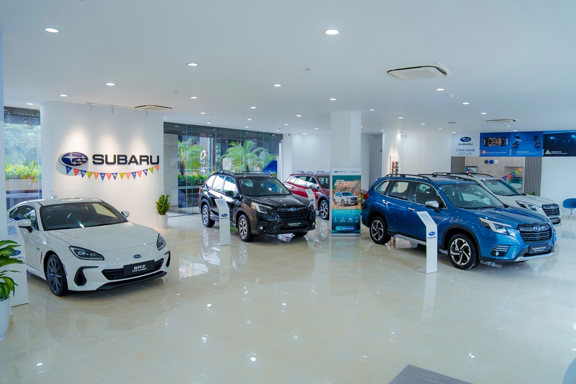 Subaru khai trương showroom mới tại Hà Đông