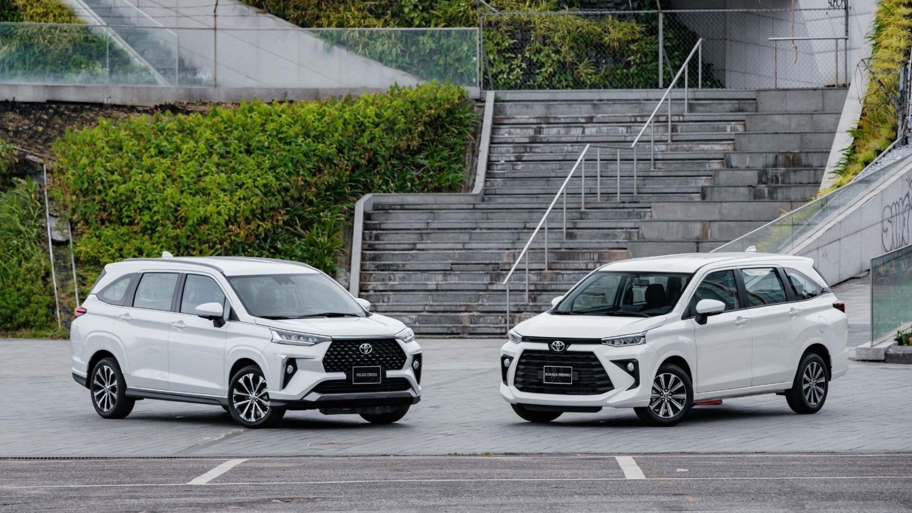 Tháng 12: Thời điểm vàng sở hữu xe gia đình Veloz Cross và Avanza Premio