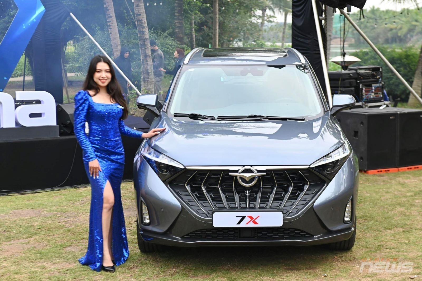 MPV Trung Quốc Haima 7X giảm giá tới gần 200 triệu đồng, mong thoát ế