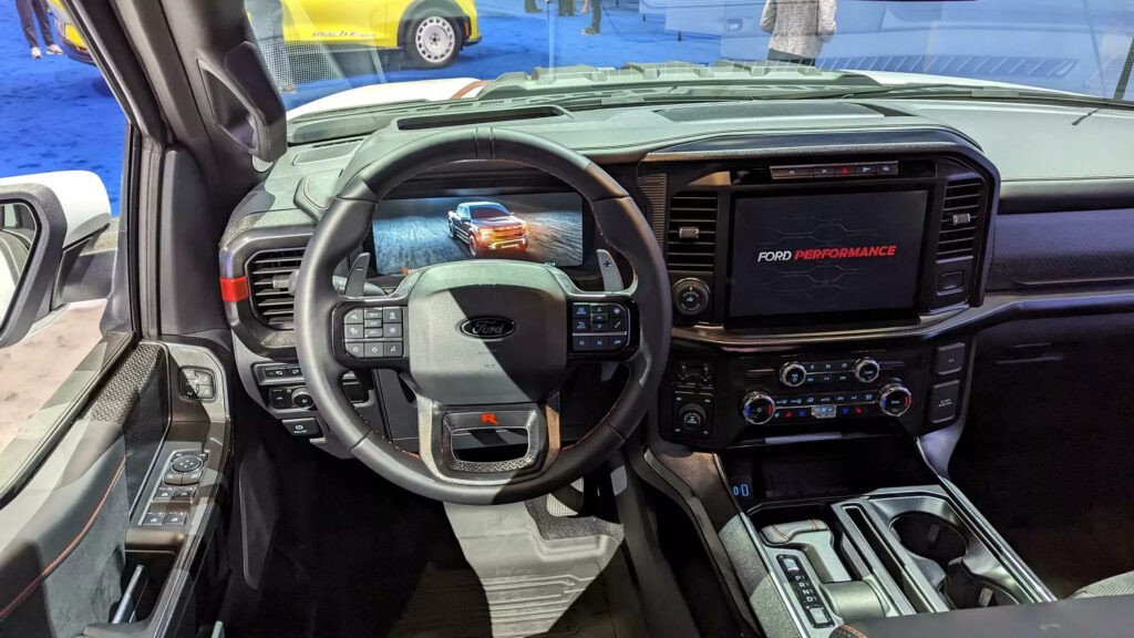 Chi tiết bán tải hiệu năng cao Ford F-150 Raptor R 2024 mạnh 730 mã lực