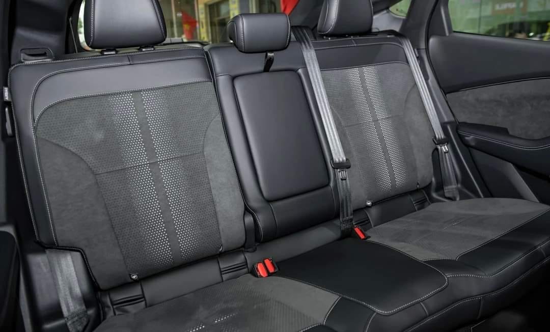Chịu lỗ hơn 1 tỷ đồng, Ford Mustang Mach-E GT vẫn kén khách mua