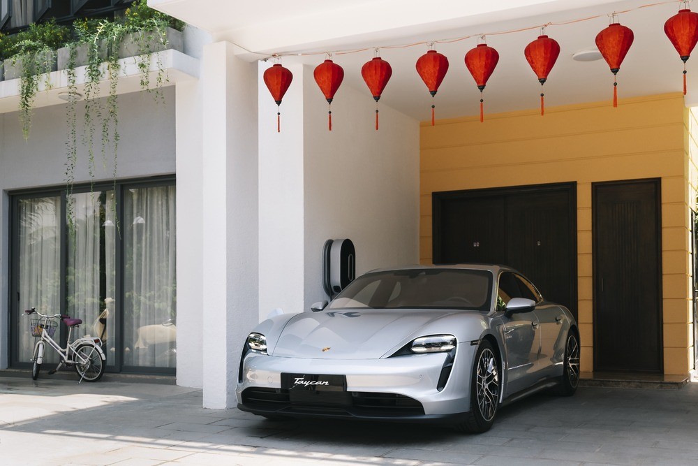 Triệu hồi xe điện Porsche Taycan tại Việt Nam để kiểm tra tình trạng pin