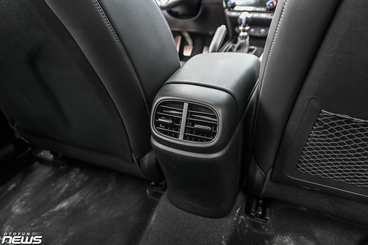 Chi tiết Hyundai Elantra N vừa được mang về Việt Nam