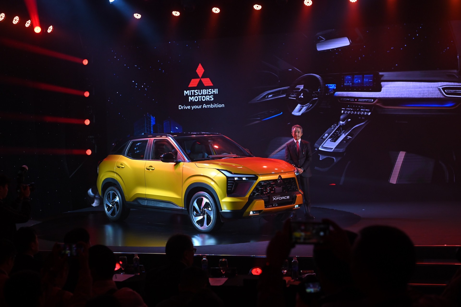 Giá lăn bánh Mitsubishi Xforce vừa ra mắt