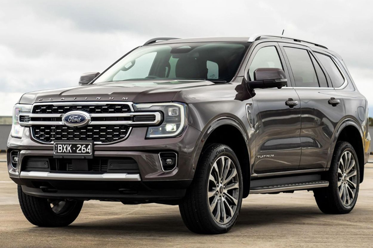 Ford sắp giới thiệu Everest V6 Platinum 2024 tại Thái Lan