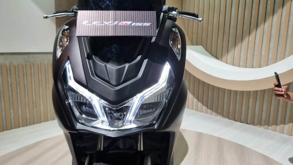 Cận cảnh Yamaha Lexi 155, đối thủ mới của Honda Vario