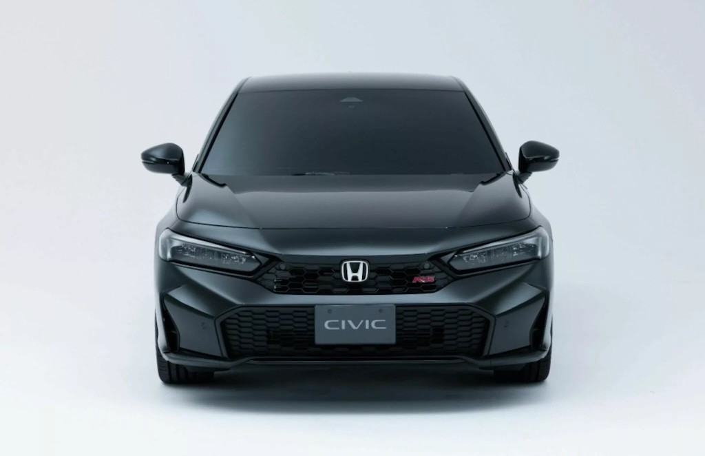 Lộ diện Honda Civic RS 2024, tăng hiệu năng thêm tùy chọn hộp số sàn