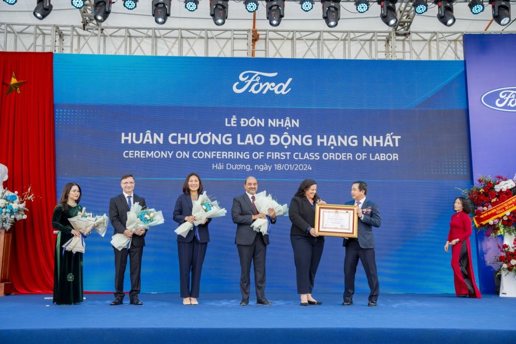 Ford Việt Nam nhận Huân chương Lao động hạng nhất