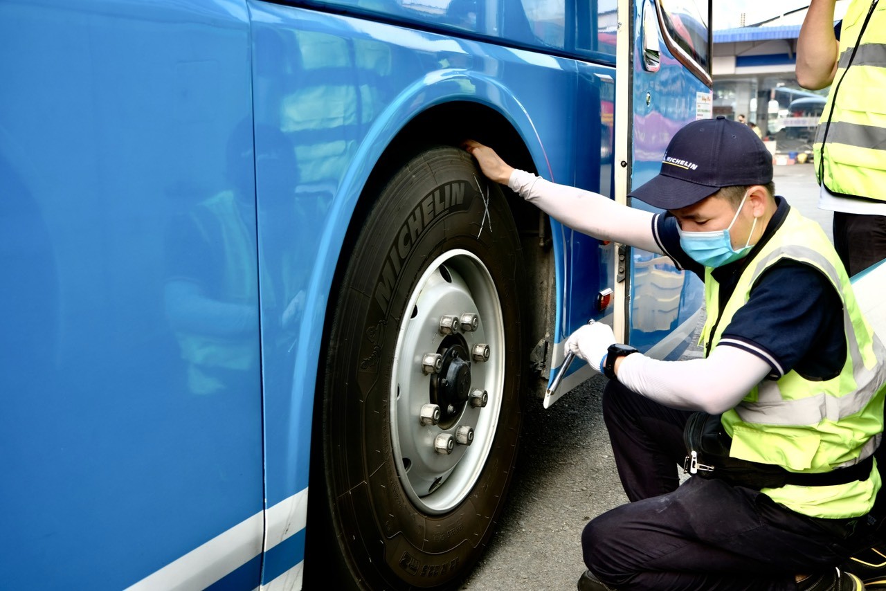 Michelin kiểm tra an toàn miễn phí cho hơn 300 xe khách