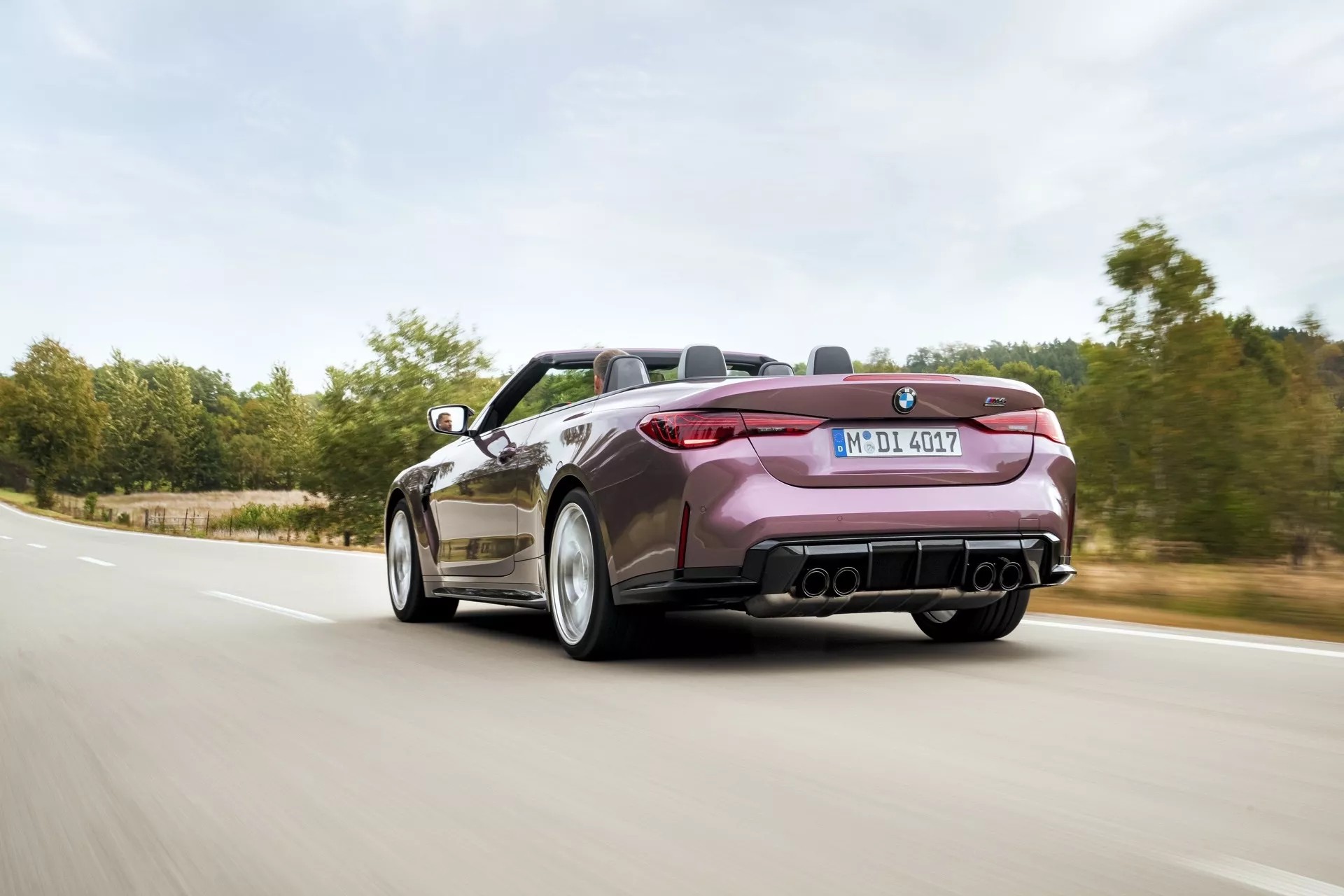 BMW M4 2025 ra mắt, nâng cấp nội thất và tăng thêm mã lực