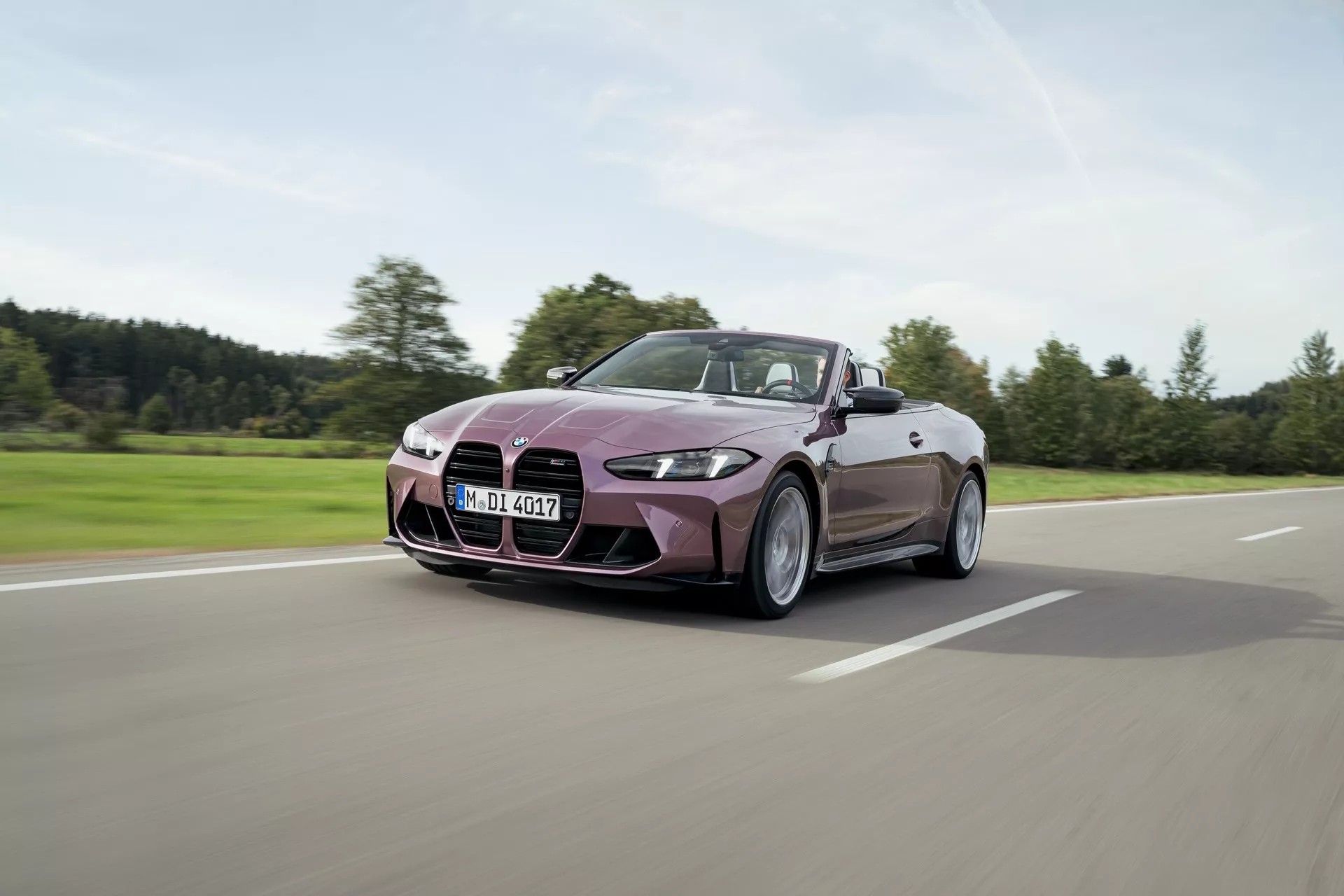 BMW M4 2025 ra mắt, nâng cấp nội thất và tăng thêm mã lực