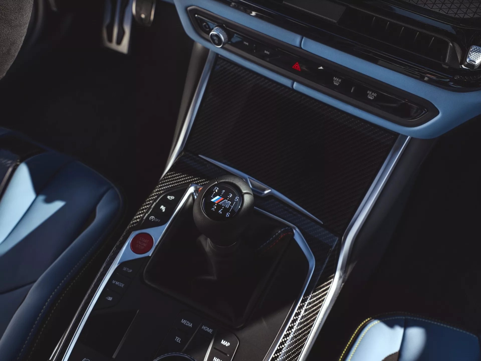 BMW M4 2025 ra mắt, nâng cấp nội thất và tăng thêm mã lực