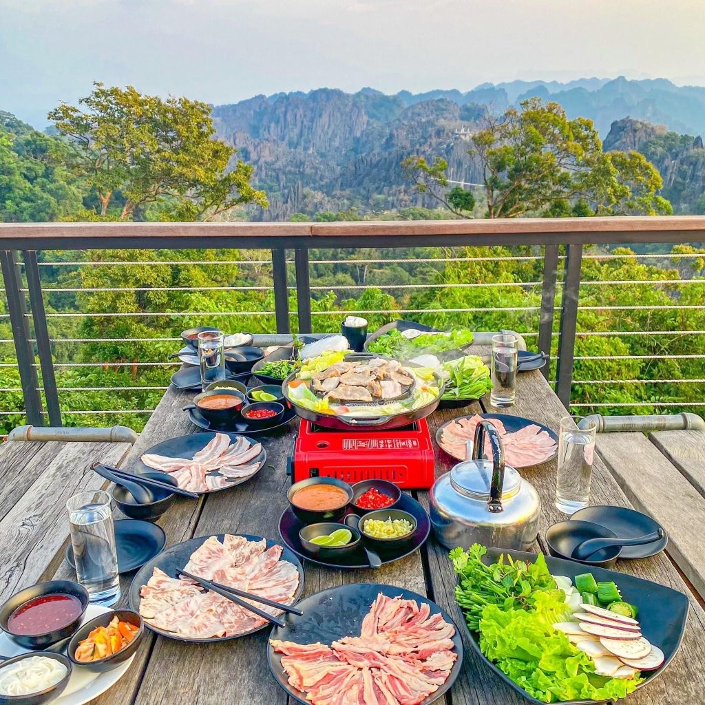 du lịch lào
