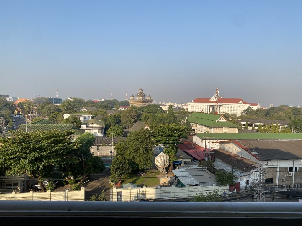 du lịch lào