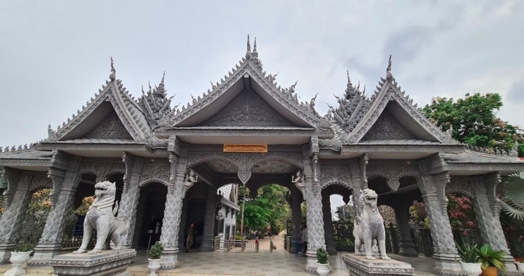Ofer kể chuyện du lịch Lào bằng xe ô tô nhân dịp Tết Nguyên đán (2) Ofer kể chuyện du lịch Lào bằng xe ô tô nhân dịp Tết Nguyên đán (2)