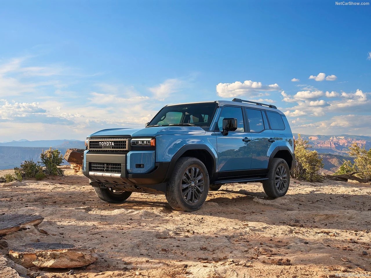 Toyota Land Cruiser Prado 2024 sẽ bán tại Việt Nam vào tháng 7