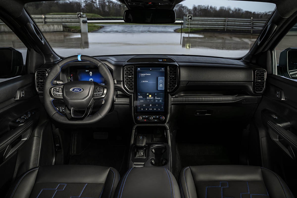 Ford Ranger MS-RT: Mẫu bán tải phong cách xe đua