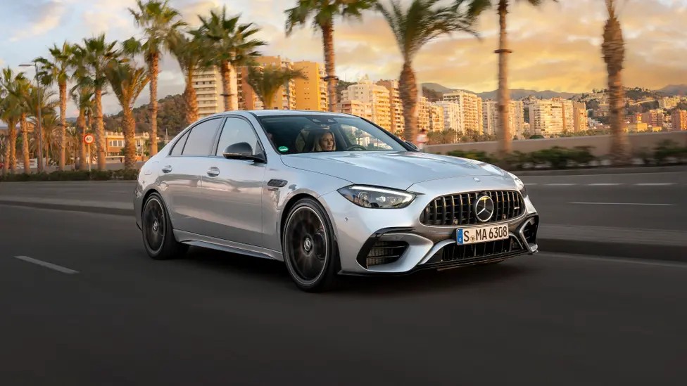 Mercedes-Benz Việt Nam sẽ ra mắt hàng loạt xe hiệu năng cao trong năm nay