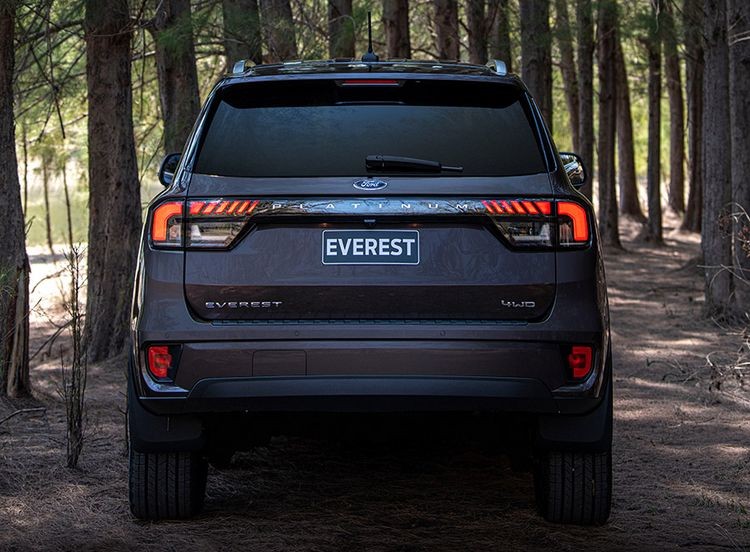Ford Everest Platinum 2024 ra mắt tại Thái Lan, với trang bị mà người dùng Việt 'thèm cũng chẳng có''