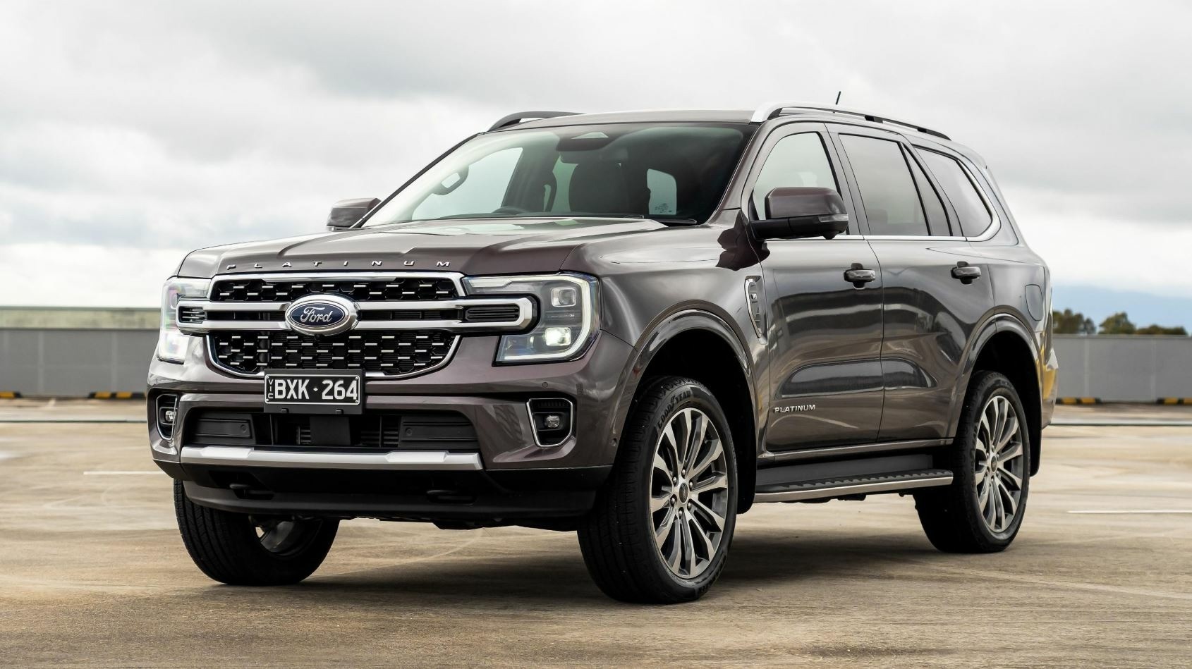 Ford Everest Platinum 2024 ra mắt tại Thái Lan, với trang bị mà người dùng Việt 'thèm cũng chẳng có''