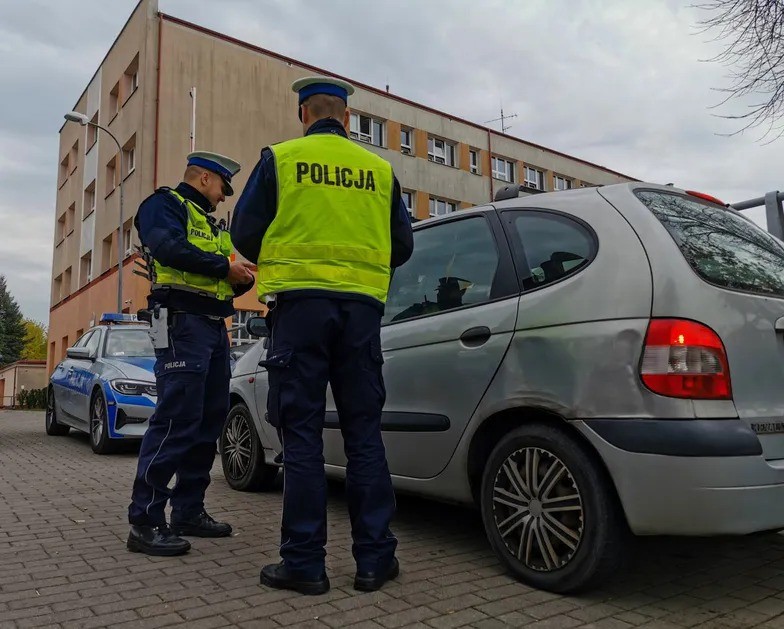Ba Lan: tài xế lái ô tô khi có nồng độ cồn sẽ bị tịch thu xe kể từ 14/3/2024