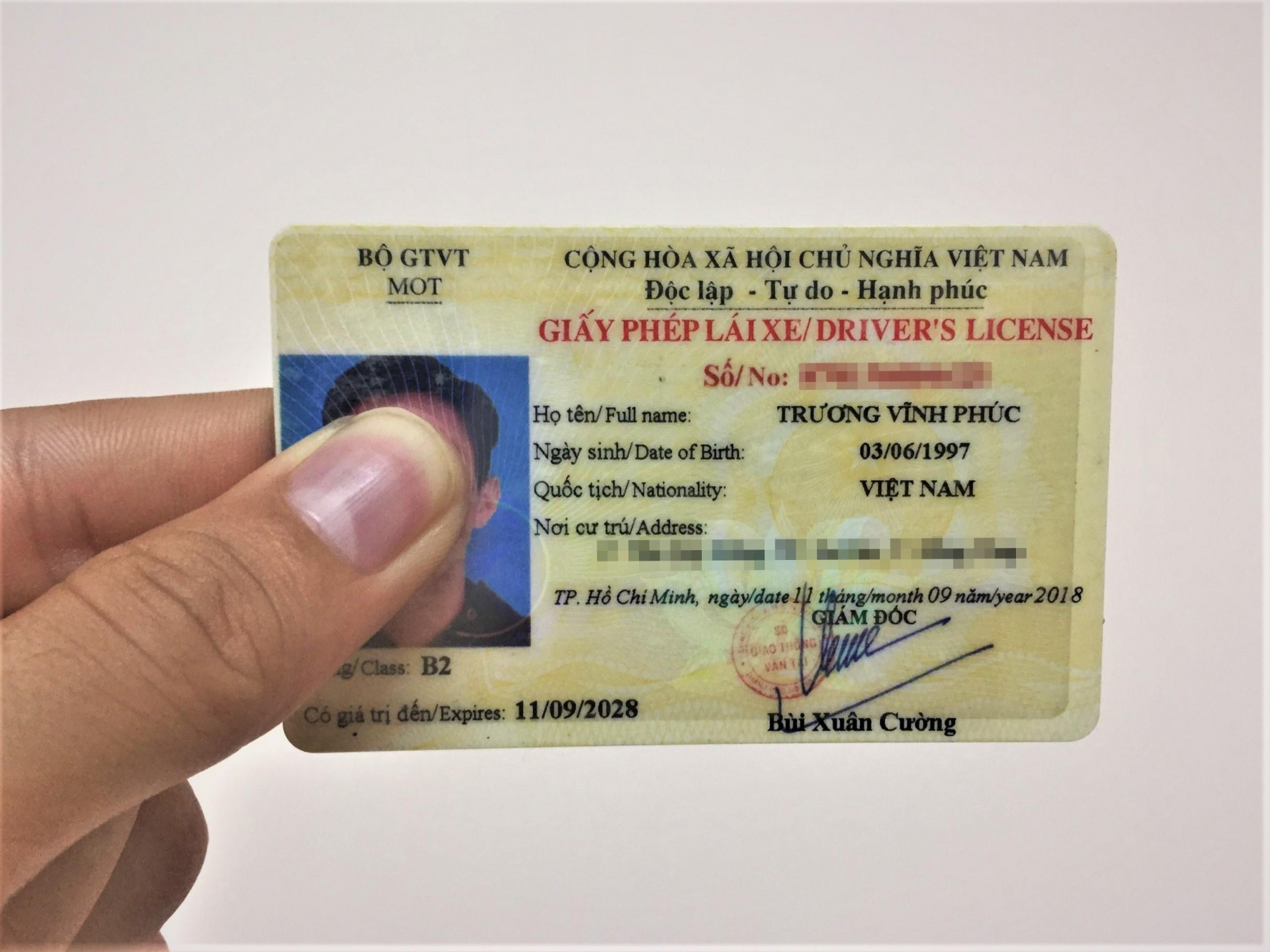 Bỏ giấy phép lái xe hạng B2, có phải đi làm lại không?