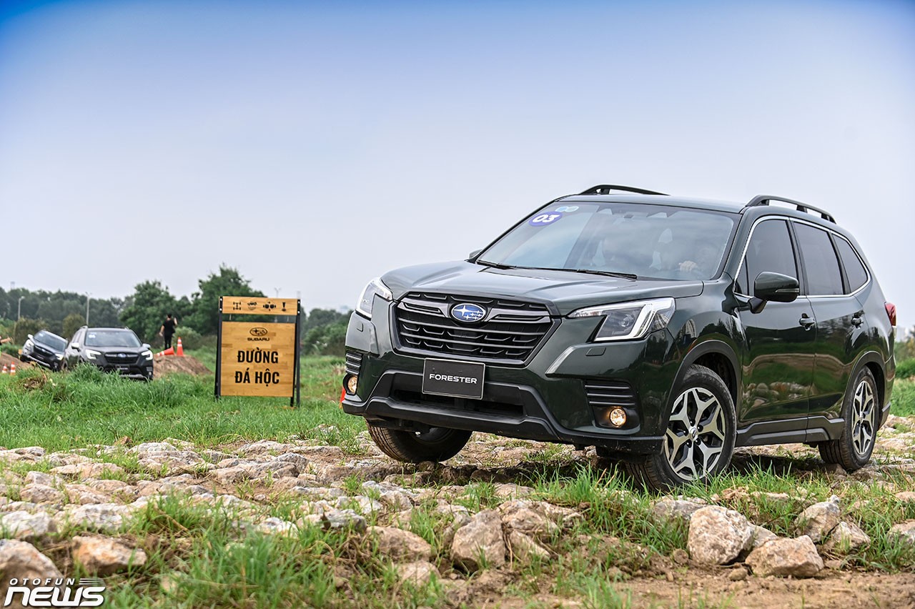Cùng Subaru Forester lội nước, đi vách nghiêng, leo dốc cao tại thủ đô Hà Nội Cùng Subaru Forester lội nước, đi vách nghiêng, leo dốc cao tại thủ đô Hà Nội