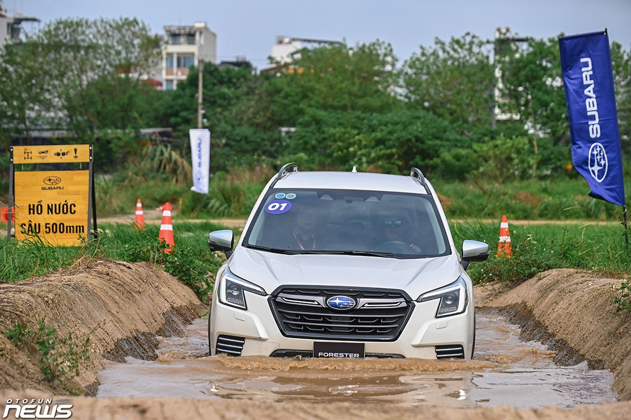 Cùng Subaru Forester lội nước, đi vách nghiêng, leo dốc cao tại thủ đô Hà Nội