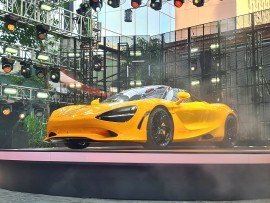 Siêu xe McLaren 750S Spider ra mắt tại Việt Nam với giá bán khởi điểm 21,7 tỷ đồng
