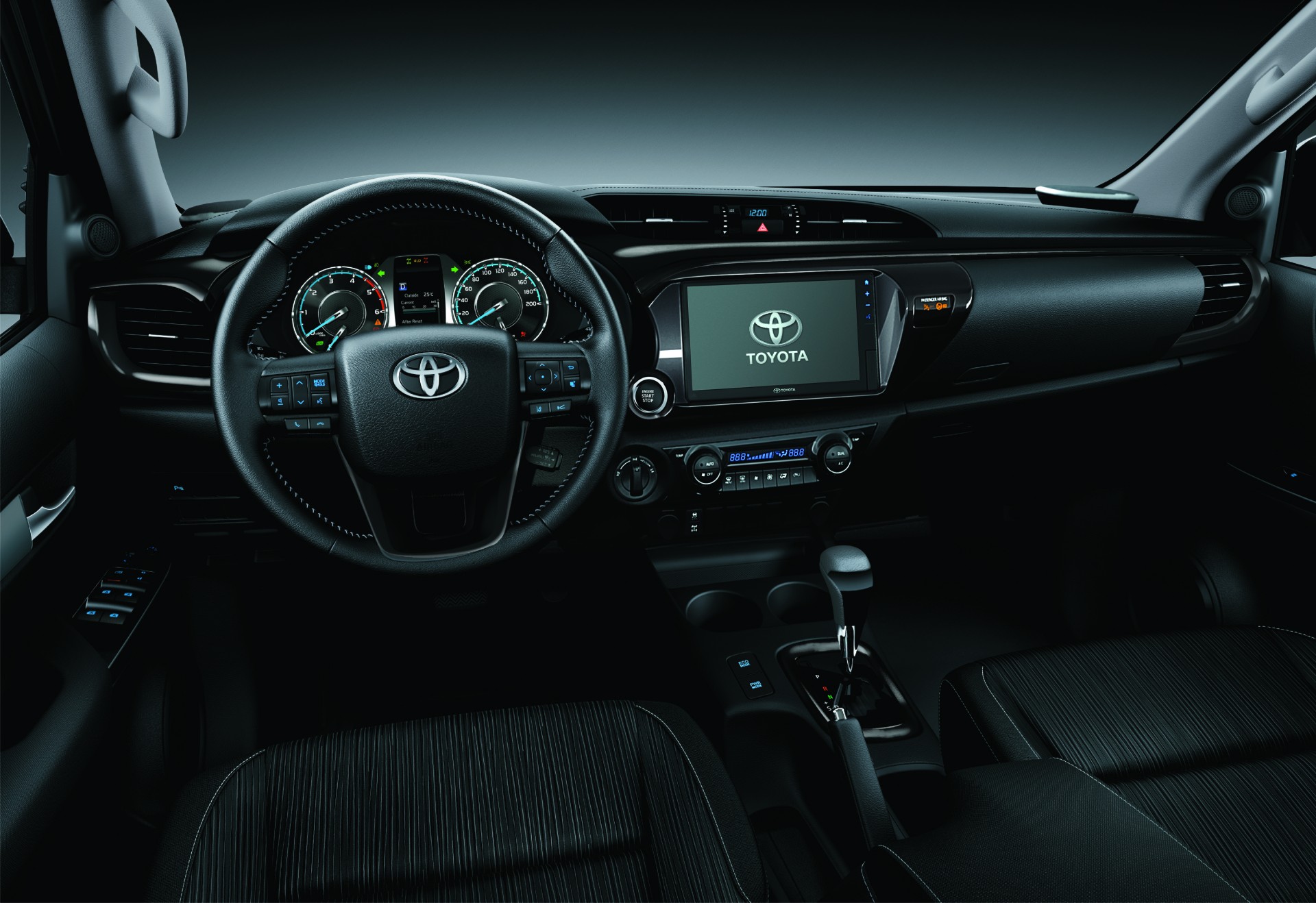 Toyota Hilux 2024 ra mắt giá từ 668 triệu đồng