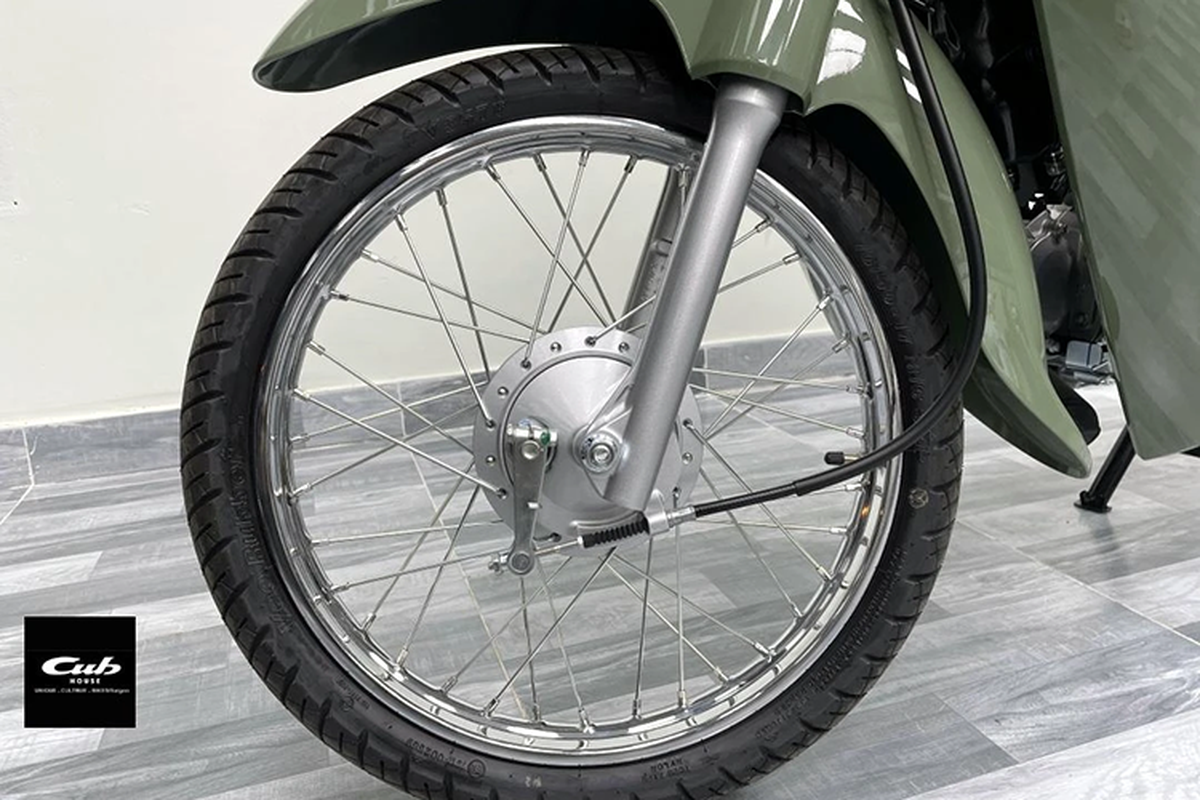 Cận cảnh Honda Super Cub 110 2024 nhập Thái với giá gần 90 triệu đồng