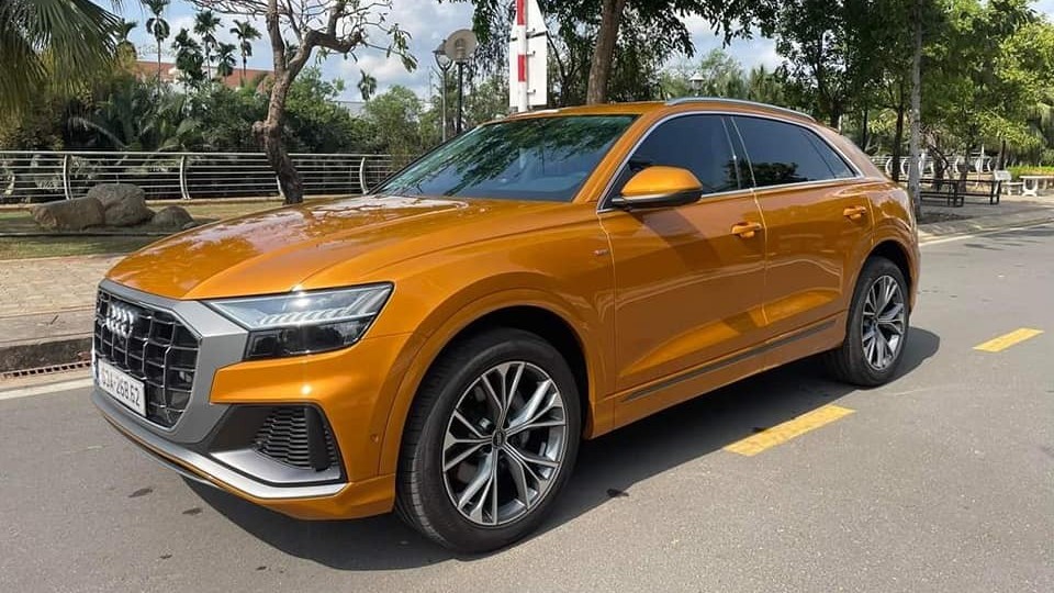 Audi Q8 vừa lăn bánh đã rao bán lỗ 1,4 tỷ đồng