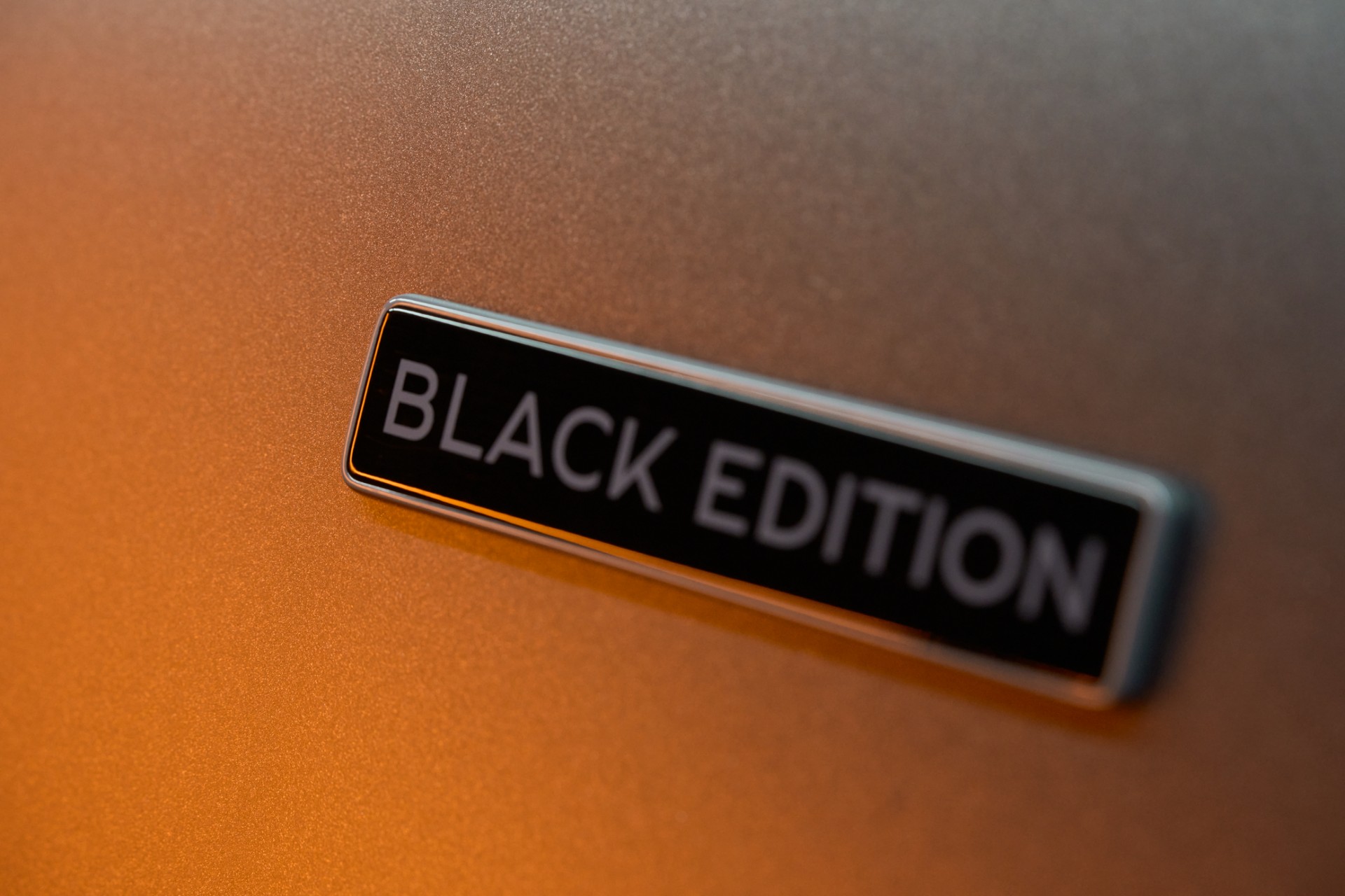 Bentley Bentayga S phiên bản Black Edition công bố giá gần 17 tỷ đồng tại Việt Nam
