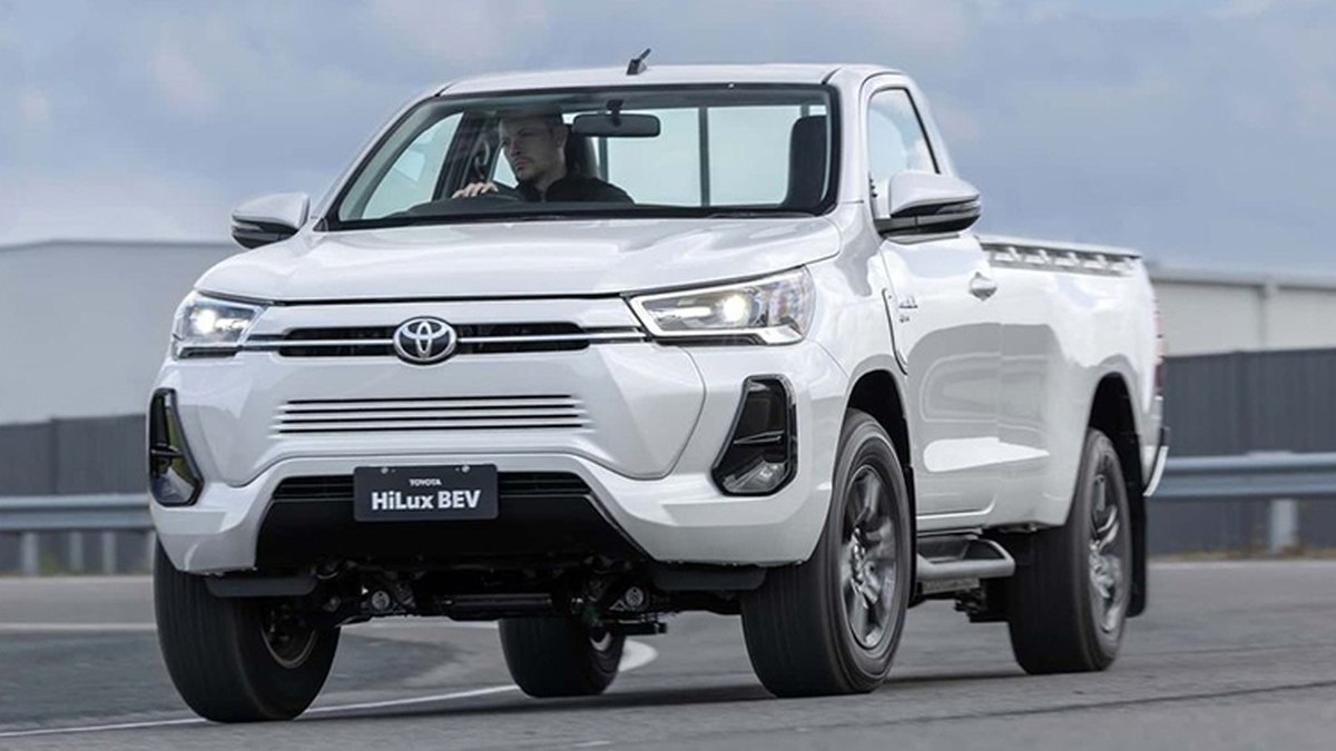 Phiên bản bán tải điện Toyota Hilux lộ diện, dự kiến bán ra năm sau