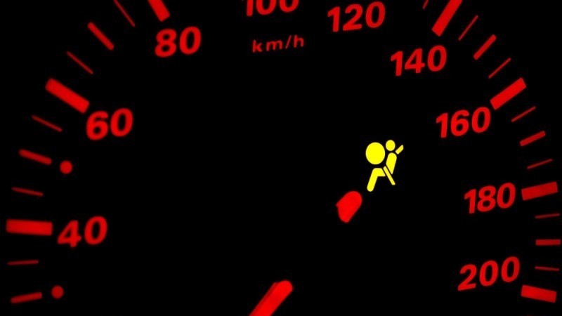 Theo dõi và kiểm tra lỗi túi khí trên xế cưng của bạn