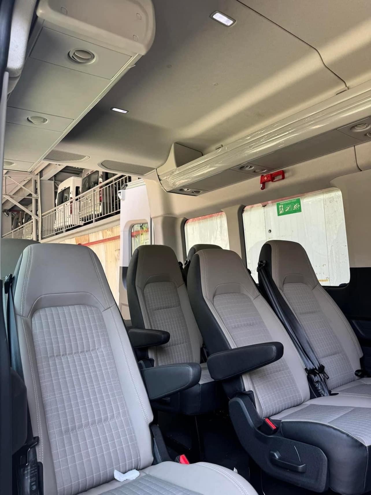Xem trước ảnh Ford Transit 2024 ra mắt ngày 5/7 tới