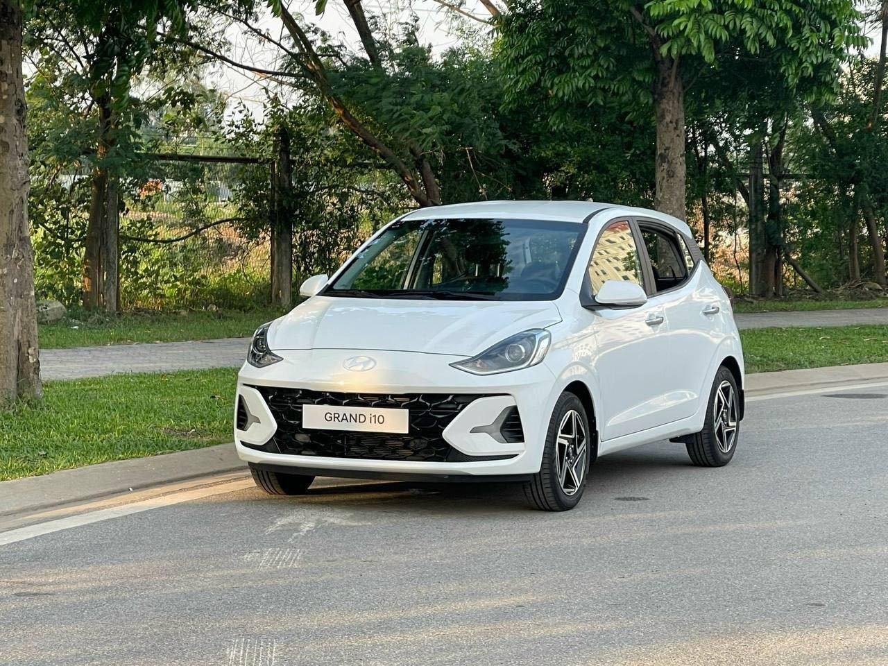 Hyundai Grand i10 Hyundai Grand i10