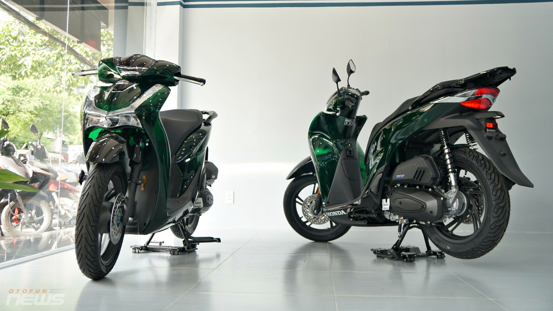 Cận cảnh Honda SH Vetro với 'dàn áo' trong suốt, đắt gấp đôi bản thường