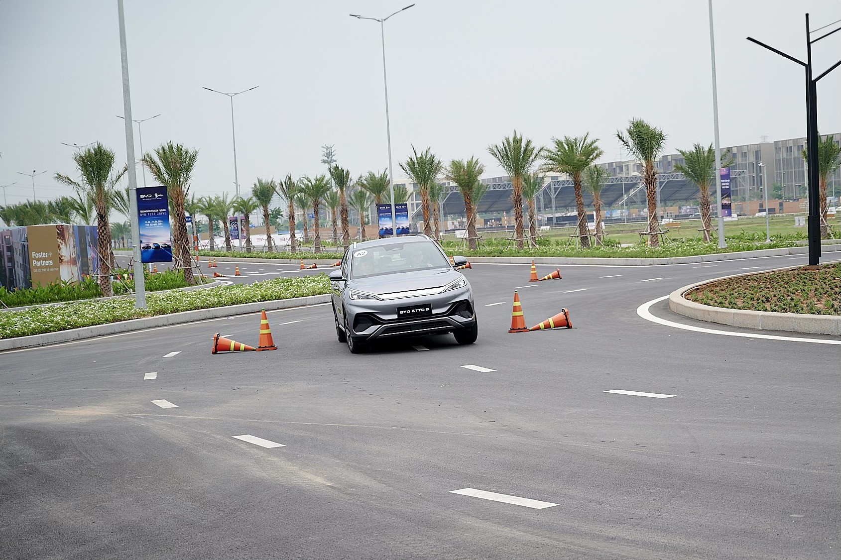 BYD tổ chức lái các dòng xe sắp được bán tại Việt Nam
