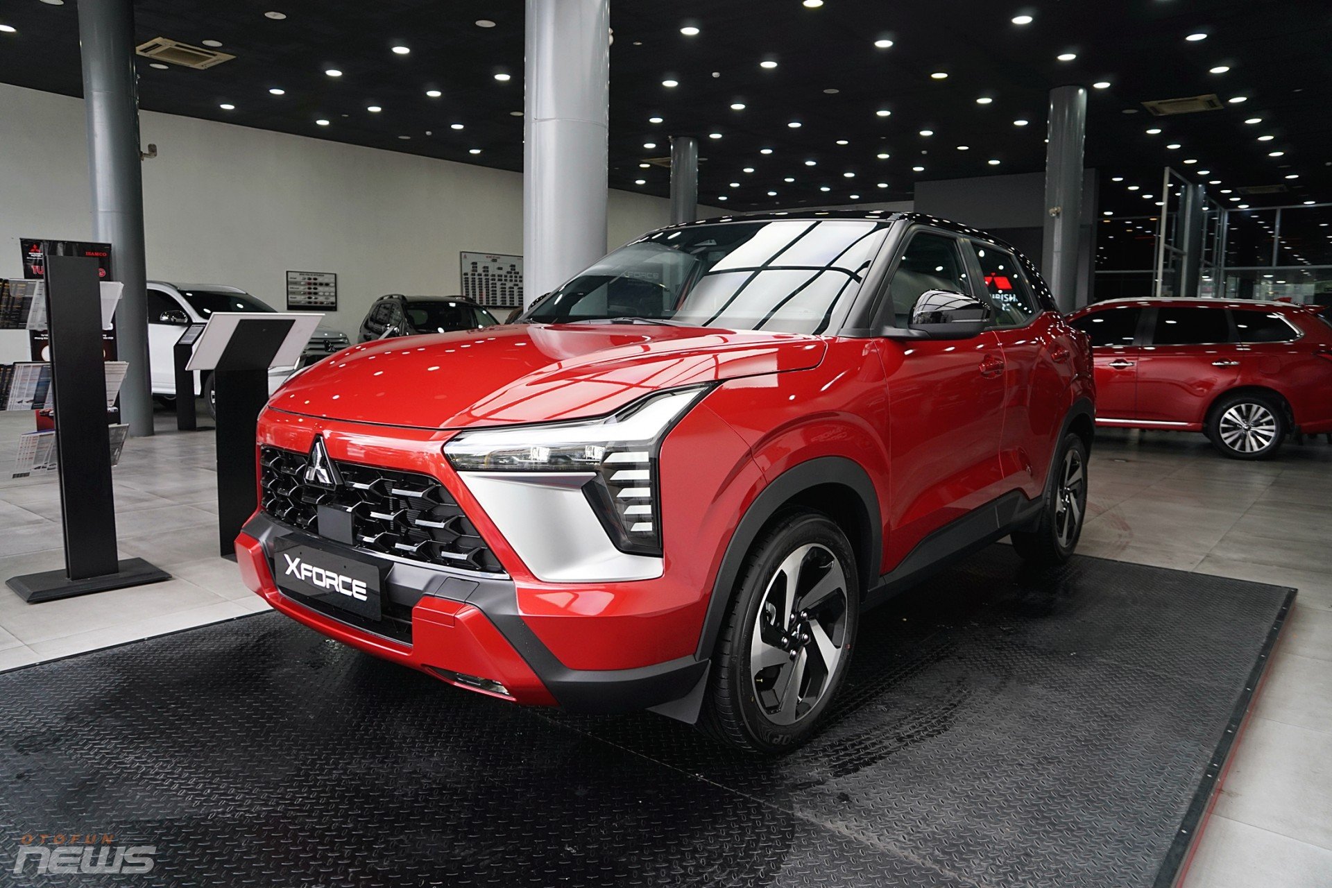 Mitsubishi Xforce Ultimate ra mắt, giá chỉ 705 triệu đồng