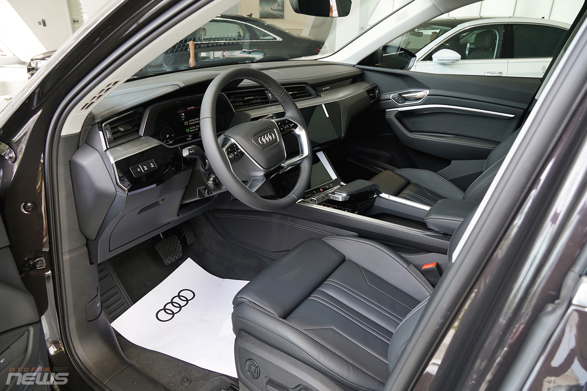 Audi Q8 e-tron ra mắt, xe điện hạng sang rẻ nhất Việt Nam