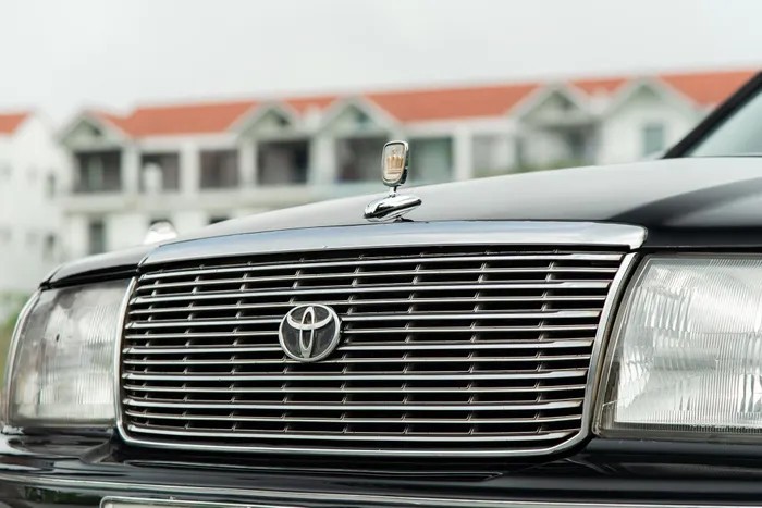 Phiên đấu giá 'xe bộ trưởng' Toyota Crown với giá khởi điểm thấp hiếm có