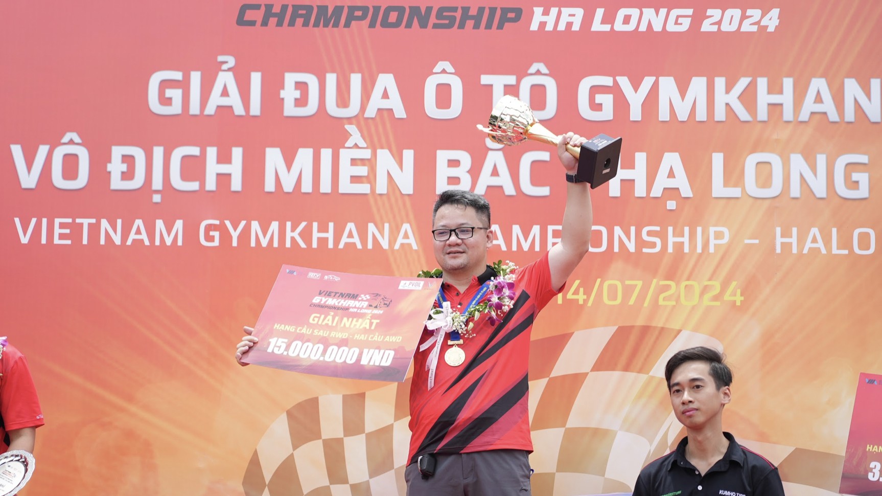 Tìm ra các nhà vô địch Giải đua Ô tô Gymkhana Vô địch Miền Bắc - Hạ Long 2024