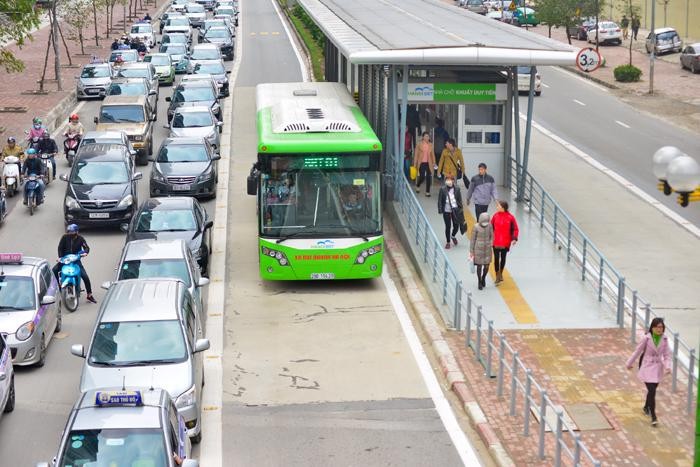 Có phạt nguội đi vào làn BRT không